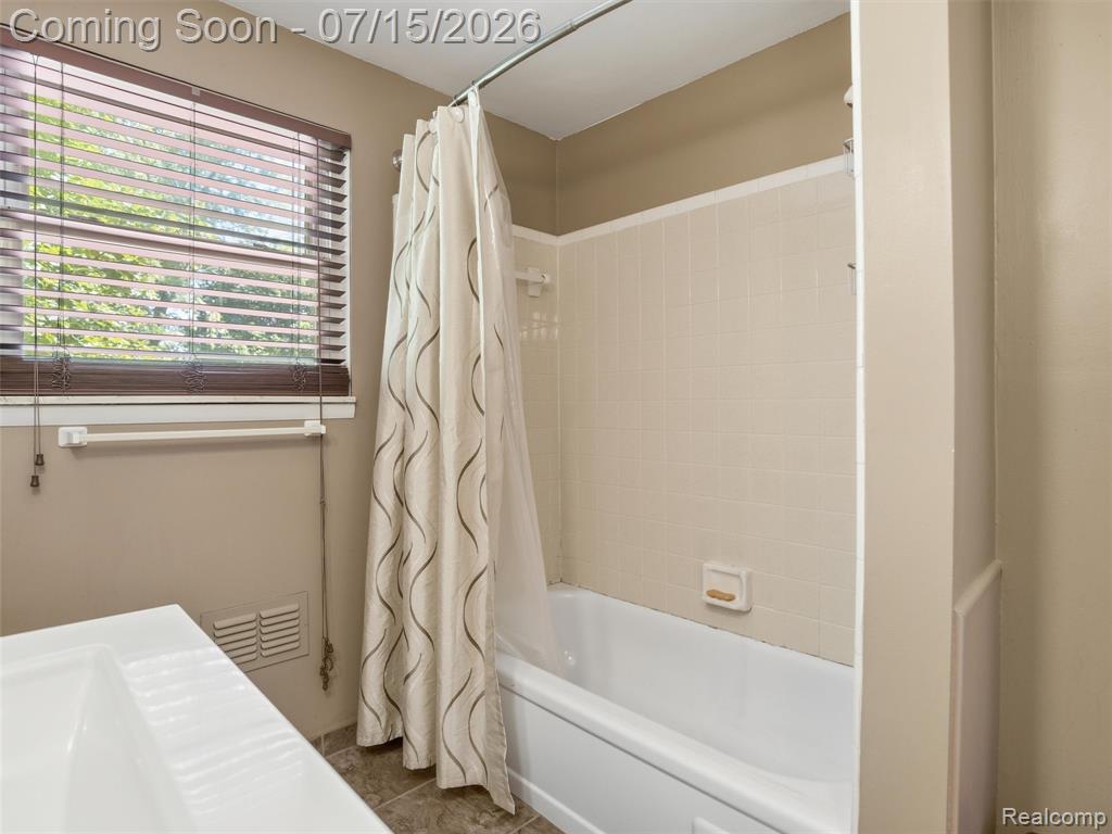 45414 Brunswick Drive, Canton, MI 48187 — Photo 27
