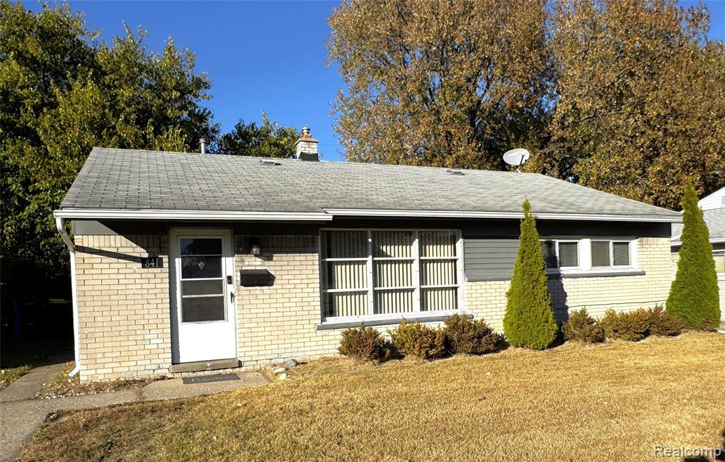 841 E Hudson Avenue, Madison Heights, MI 48071 — front exterior