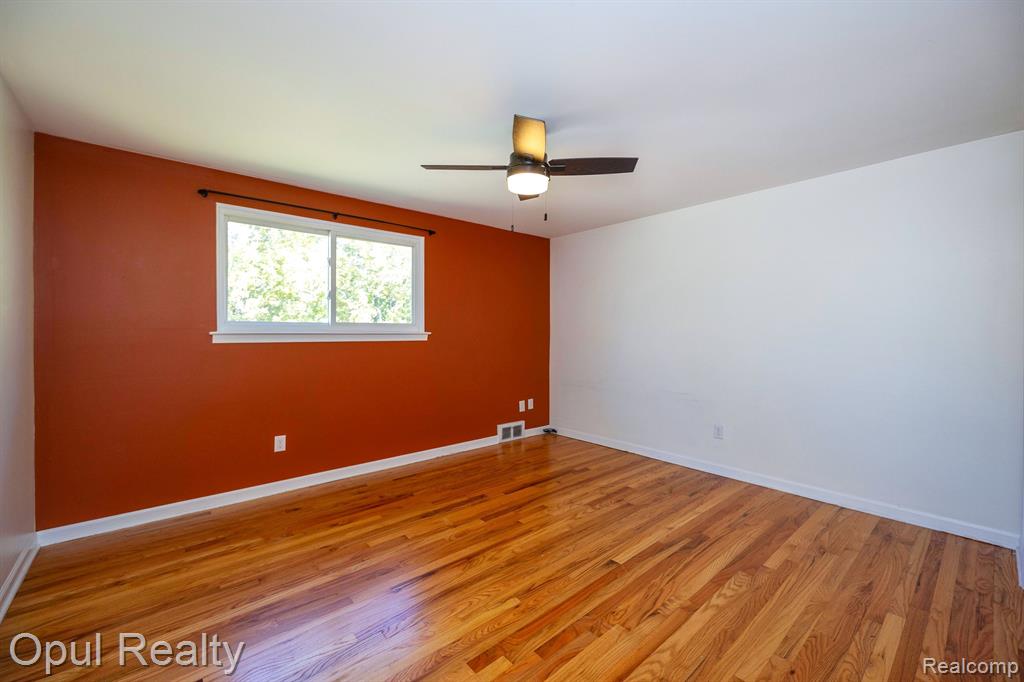 8469 CONCORD Road, Grosse Ile, MI 48138 — Photo 16