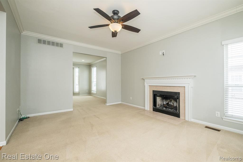 1092 CHESTNUT Lane, South Lyon, MI 48178 — Photo 14