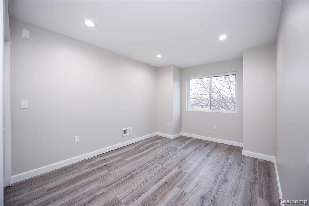 7519 Orchard Avenue, Dearborn, MI 48126 — Photo 36