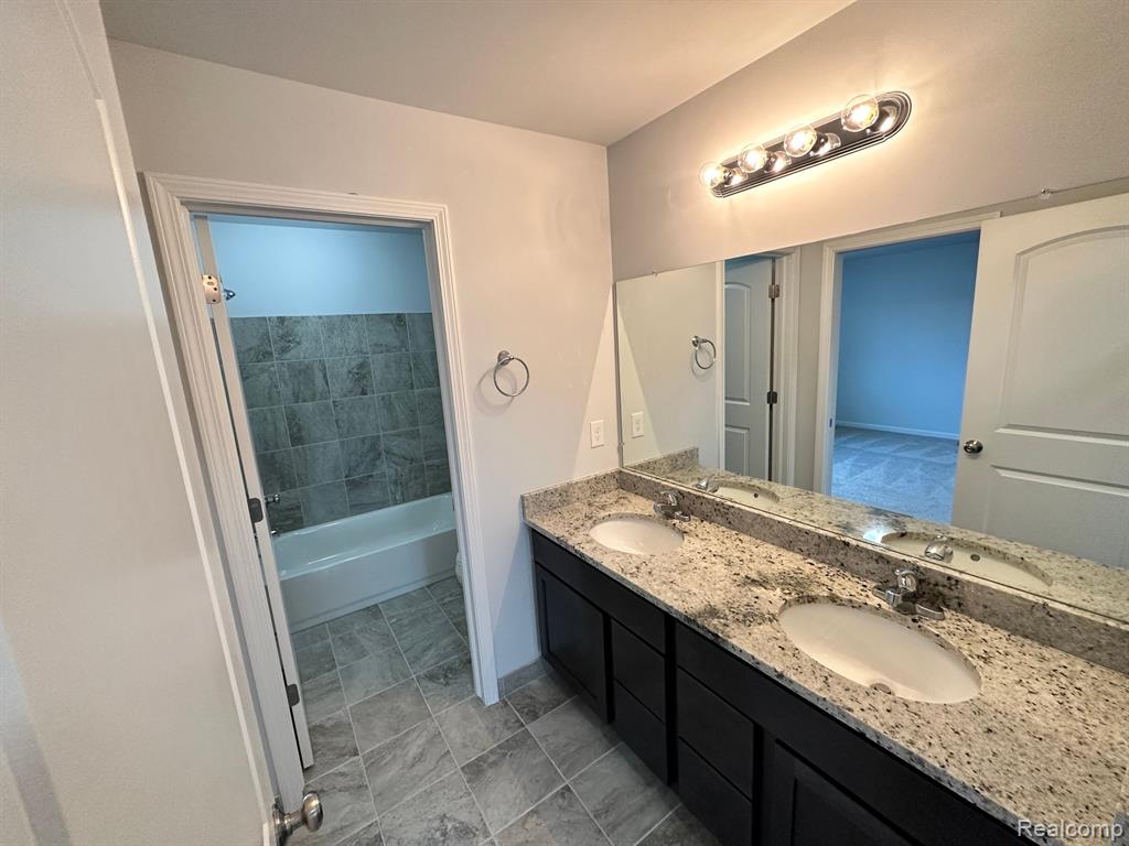 55810 WORLINGTON Lane, South Lyon, MI 48178 — Photo 25