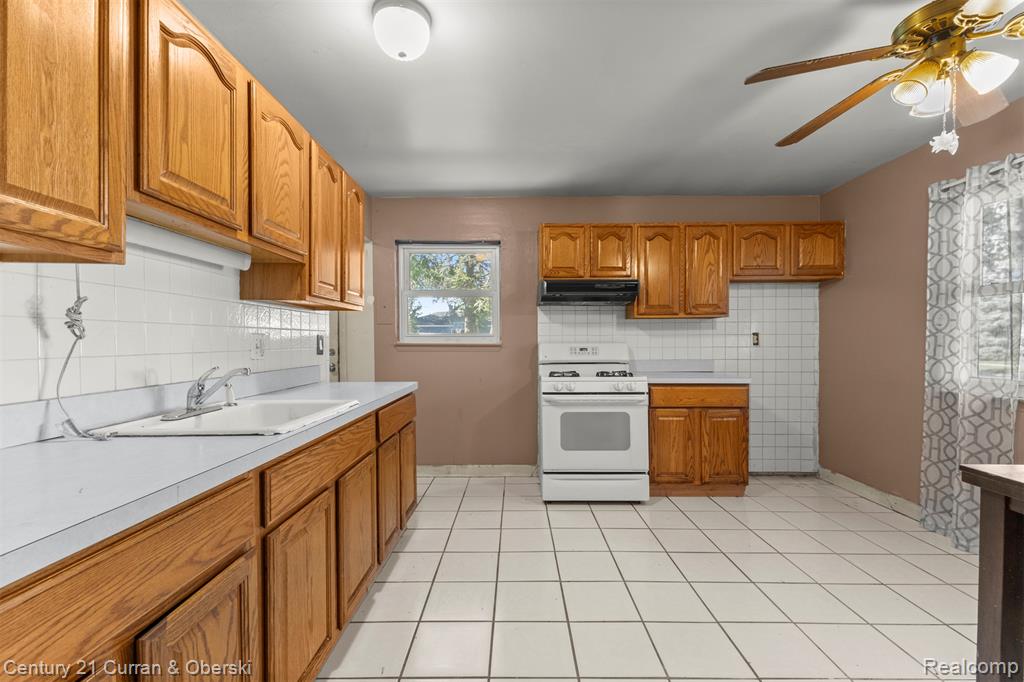 4437 Culver Street, Dearborn Heights, MI 48125 — Photo 5
