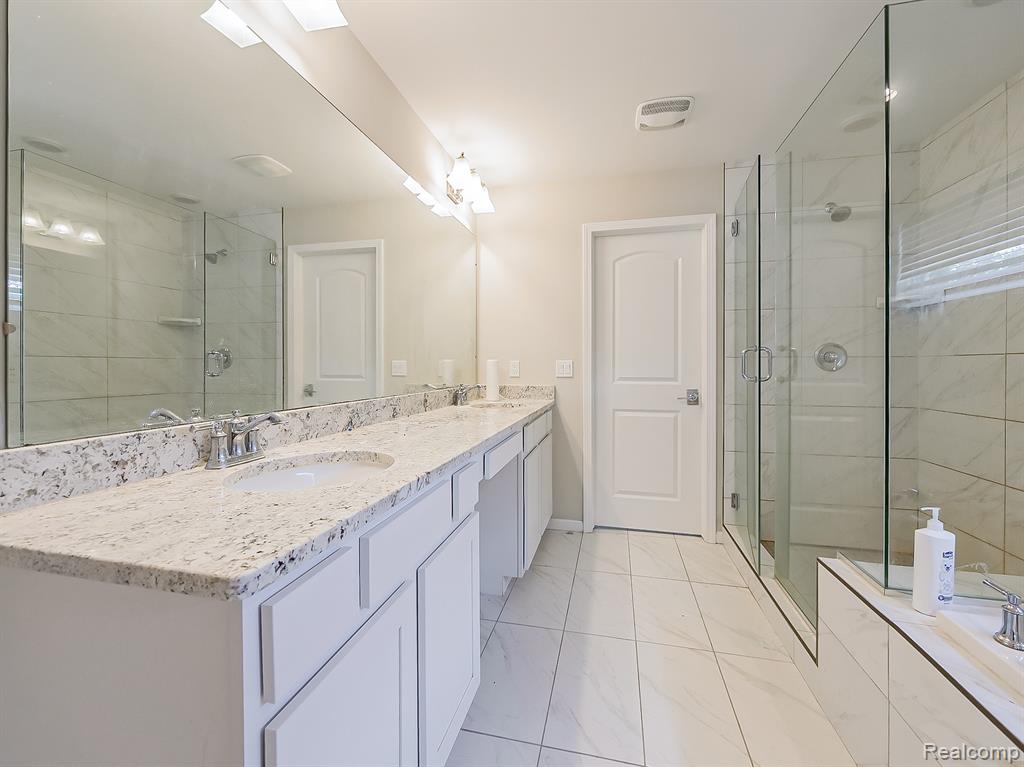 47639 Alpine Drive, Novi, MI — Photo 25