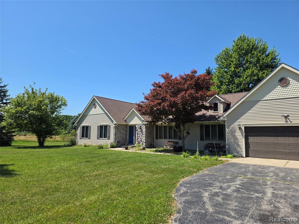 3581 N Burkhart Road, Howell, MI 48855 — Photo 12