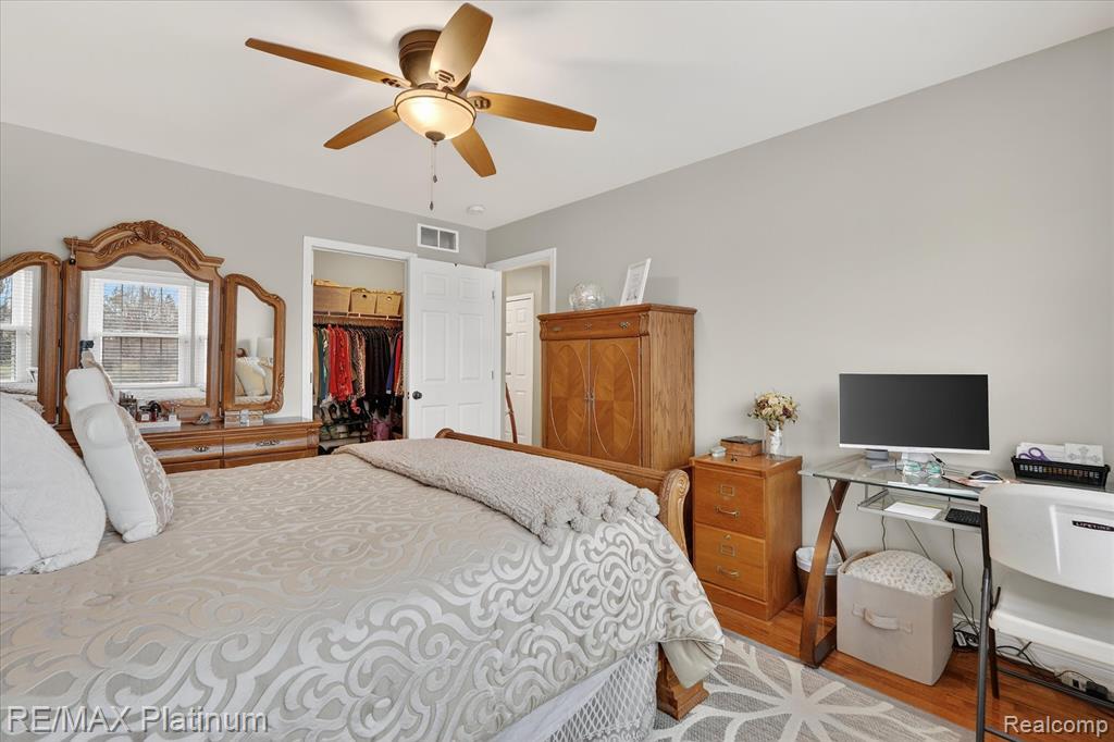 730 Eagle Drive, 14, Fenton, MI 48430 — Photo 20