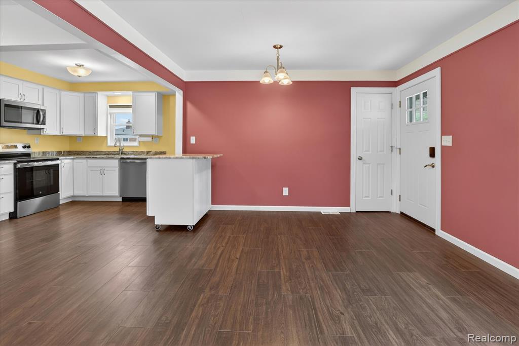 18514 Ray Street, Riverview, MI 48193 — Photo 7