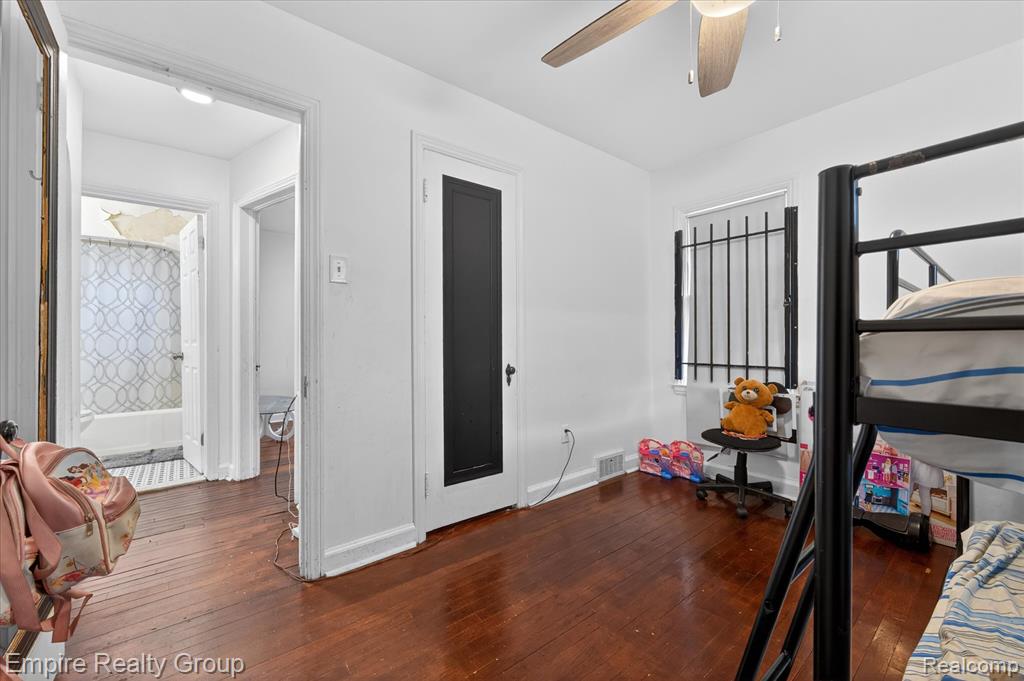 19345 Omira Street, Highland Park, MI 48203 — Photo 21