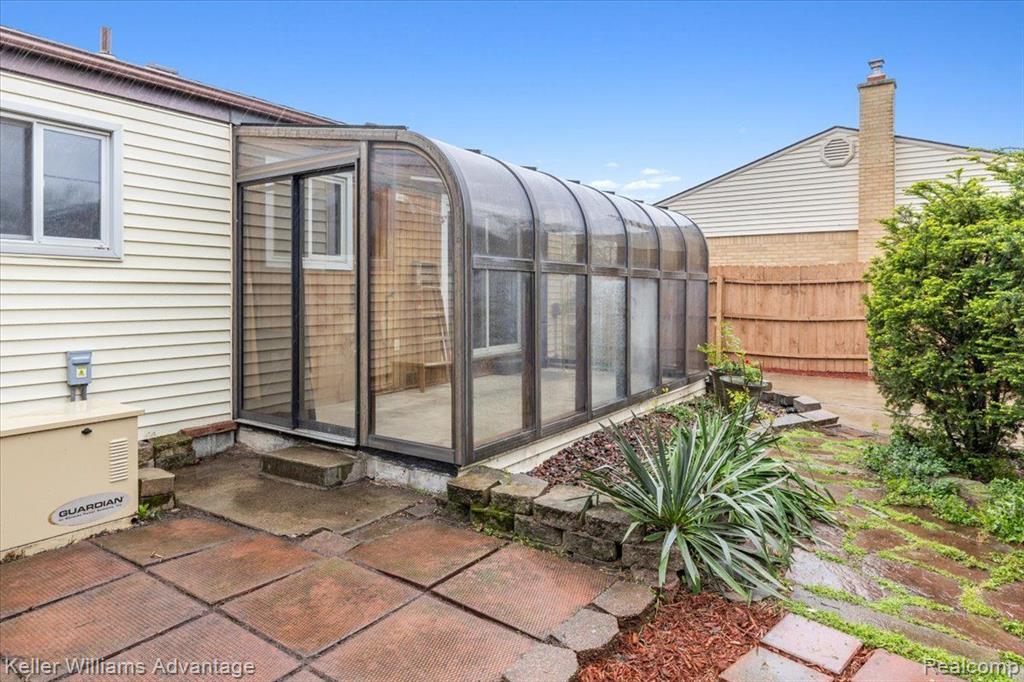 6948 FAIRFIELD Street, Garden City, MI — Photo 5