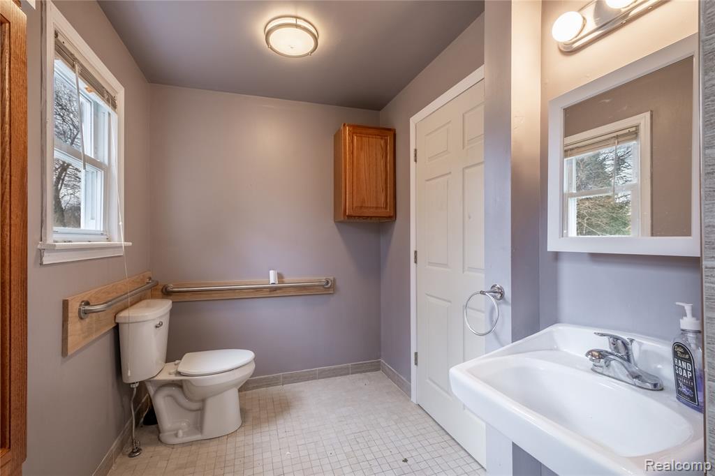 8219 N Genesee Road, Mount Morris, MI 48458 — Photo 12