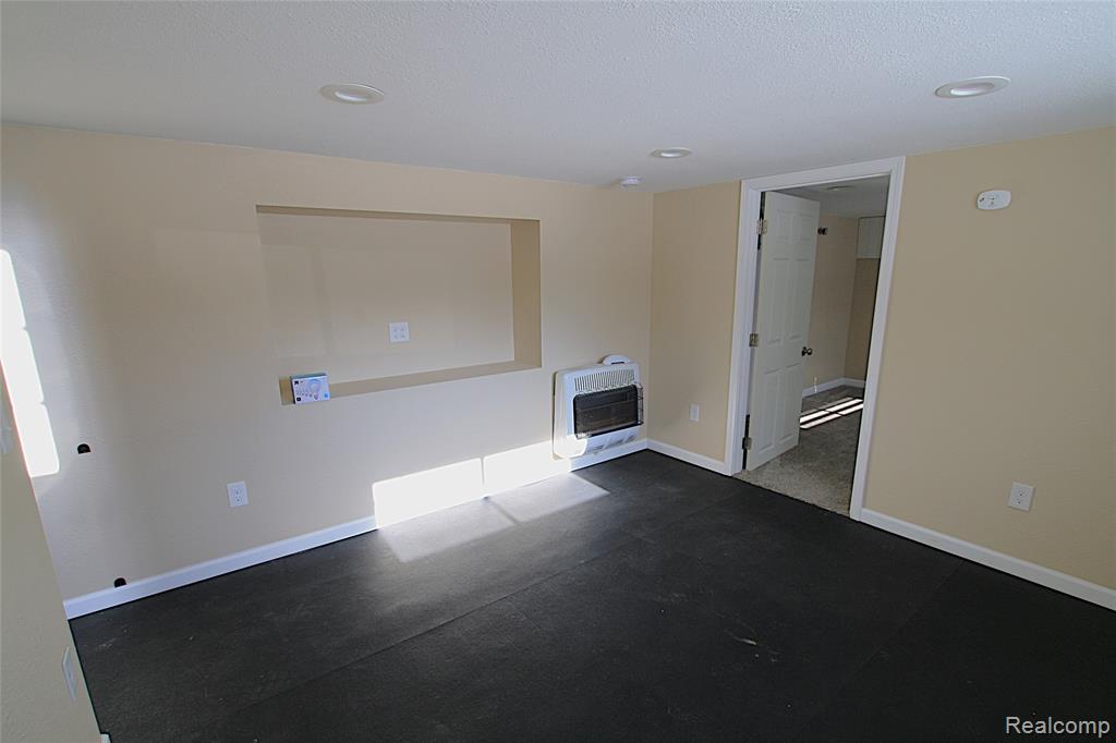102 S Division Street, Durand, MI 48429 — Photo 26