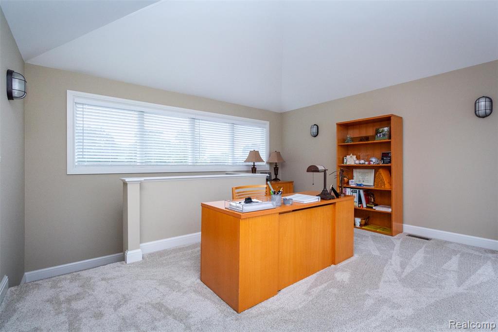 302 Tanview Drive, Oxford, MI, 48371