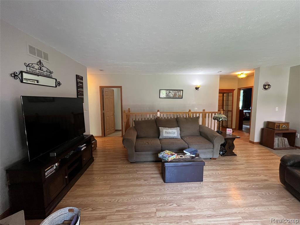 28524 Elwell Road, Belleville, MI 48111 — Photo 60
