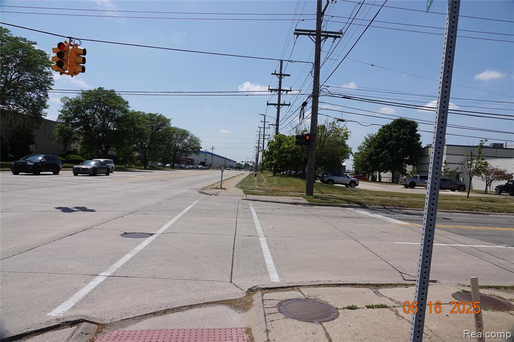 6703 E 9 MILE Road, Warren, MI 48091 — Photo 3
