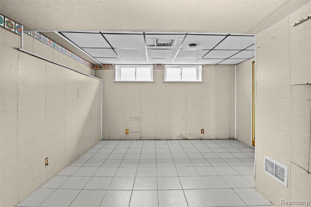 5003 Maple Street, Dearborn, MI 48126 — Photo 30