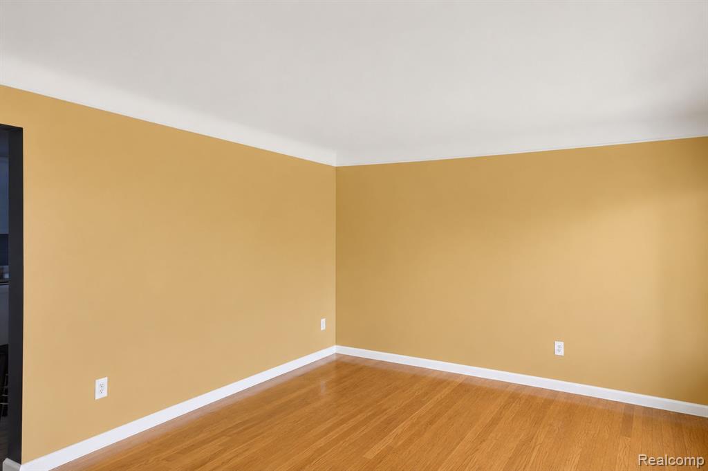 31822 Slumber Lane, Fraser, MI 48026 — Photo 11