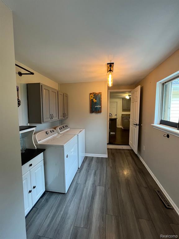 425 SCHOOLHOUSE Street, Ortonville, MI 48462 — Photo 48
