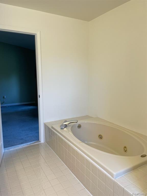 29494 Sylvan Lane, 6, Farmington Hills, MI 48334 — Photo 18