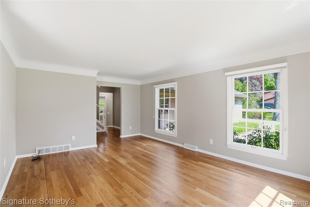 4576 Wagon Wheel Drive, Bloomfield Hills, MI — Photo 3