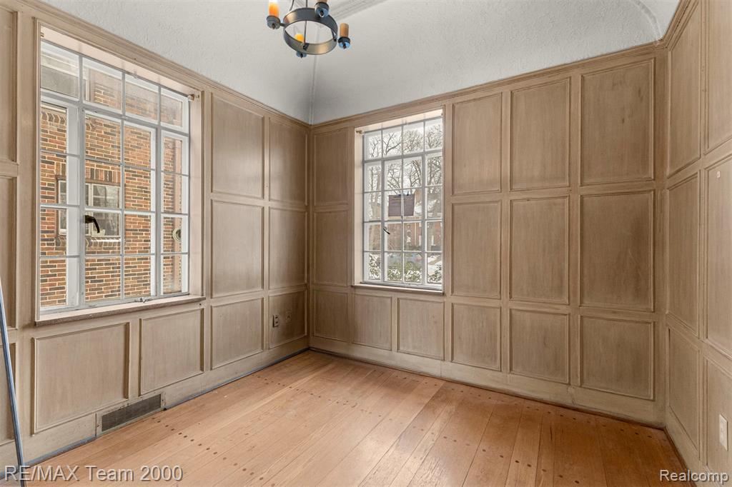 18285 Birchcrest Drive, Detroit, MI 48221 — Photo 11