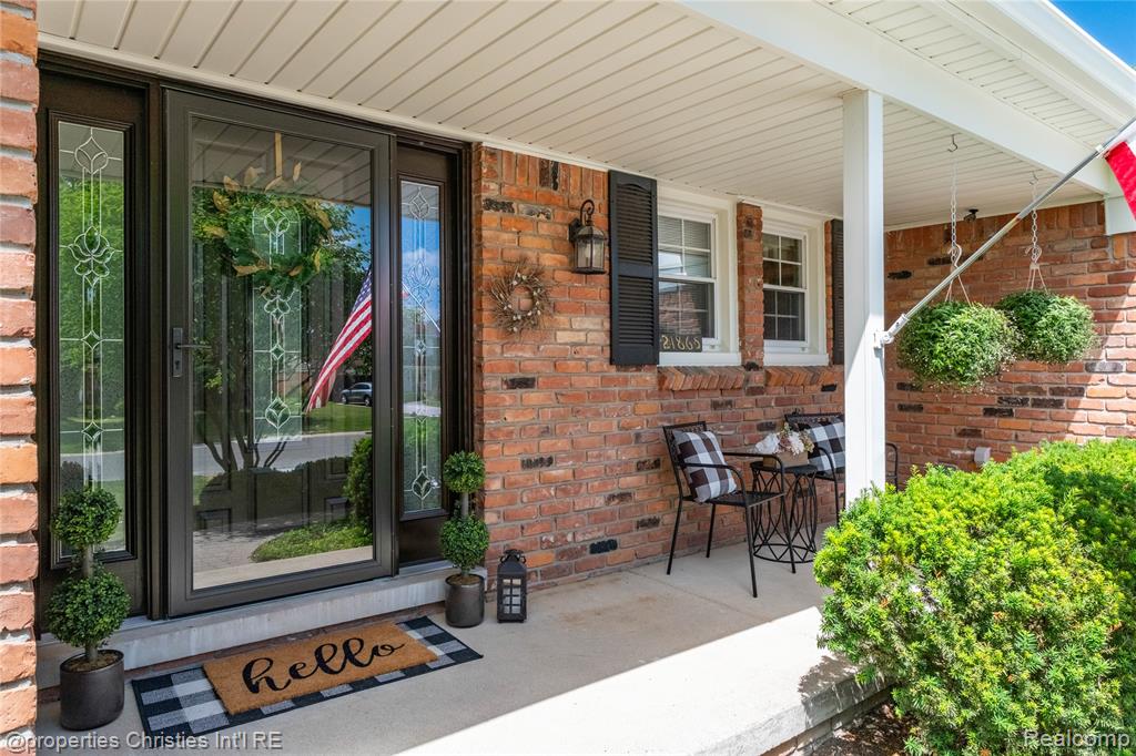 21865 N Center Street - Photo 5