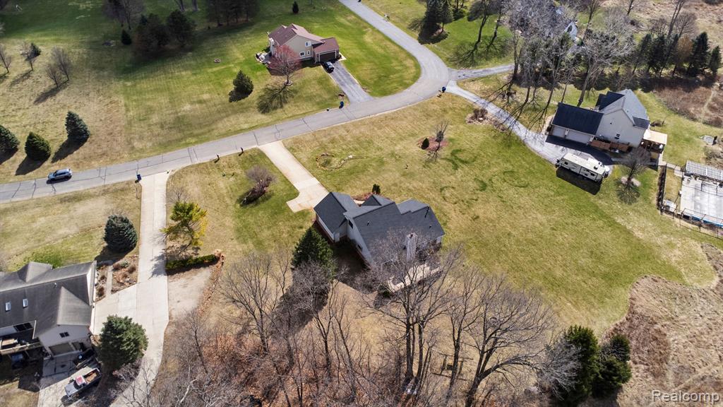 6330 STONEWOOD Drive, White Lake, MI 48383 — Photo 44