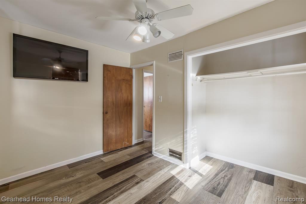 2340 Rollins Street, Grand Blanc, MI 48439 — Photo 32