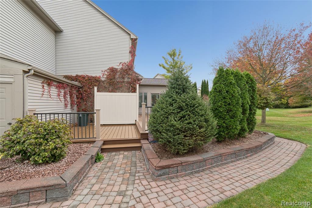 47691 Royal Pointe Drive, Canton, MI 48187 — Photo 56