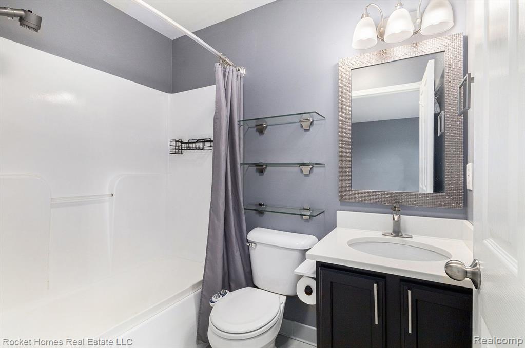 20213 BOARDWALK Boulevard, Southfield, MI 48075 — Photo 21