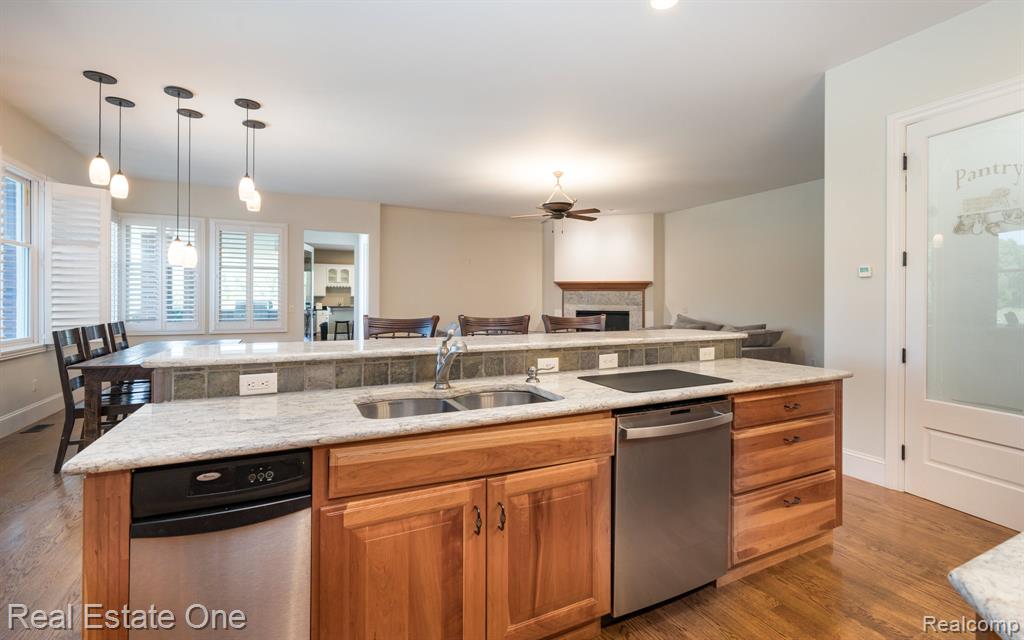 740 Greystone Drive, Chelsea, MI 48118 — Photo 6