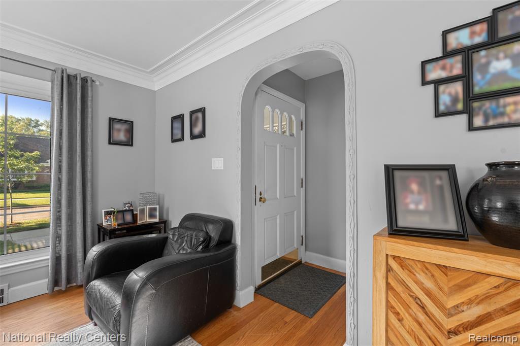 10834 Talbot Avenue, Huntington Woods, MI — Photo 6