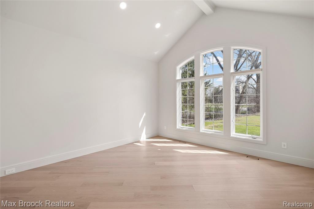 1888 W Tahquamenon Court, Bloomfield Hills, MI 48302 — Photo 22