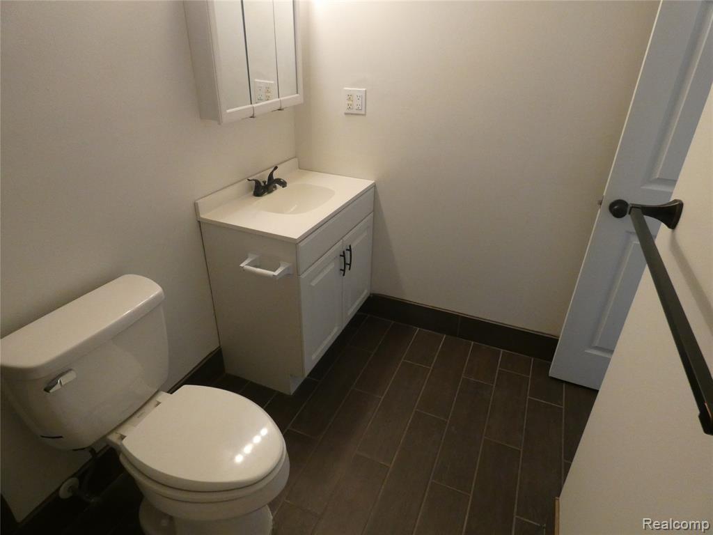 1862 Colonial Village Way, 3, Waterford, MI 48328 — Photo 13
