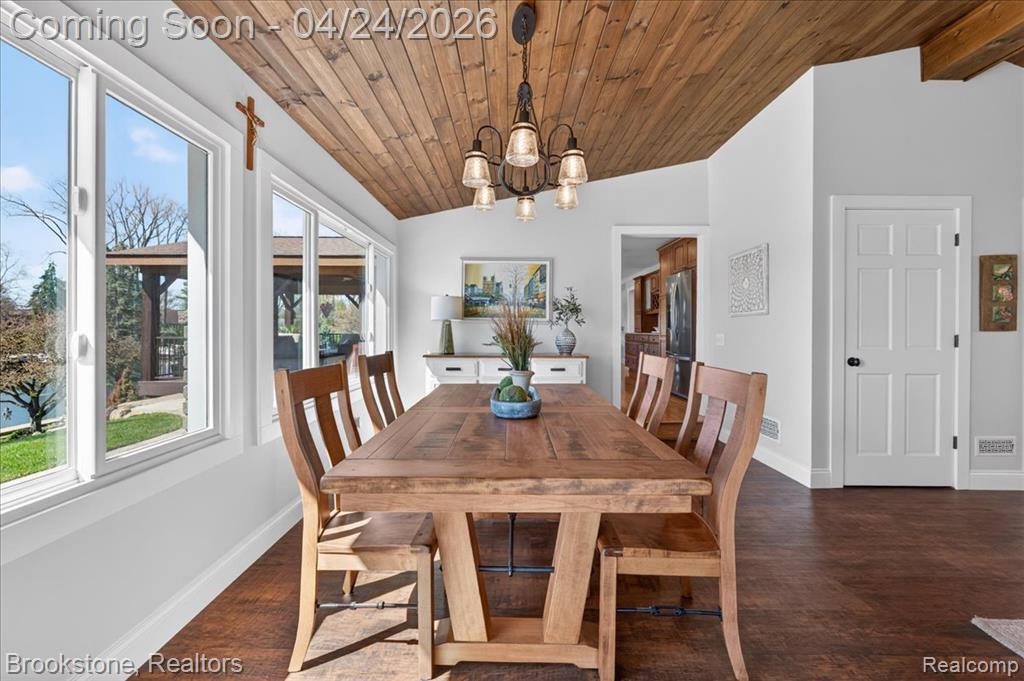 3426 KINGSWAY, Highland, MI 48356 — Photo 21