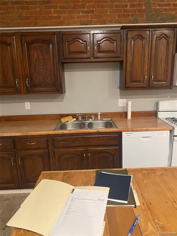 116 Tecumseh Street, Dundee, MI, 00000