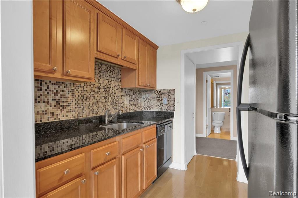 3320 Spinnaker Lane, 3A, Detroit, MI 48207 — Photo 12