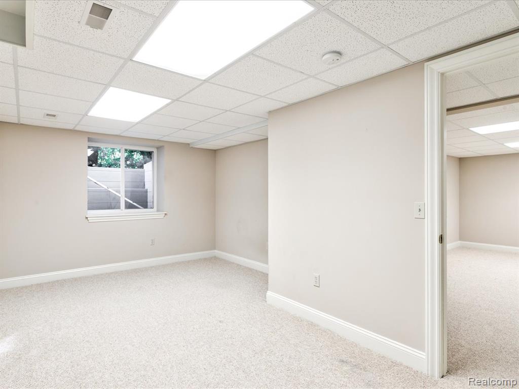 3084 Aberdeen Court, Port Huron, MI 48060 — Photo 29