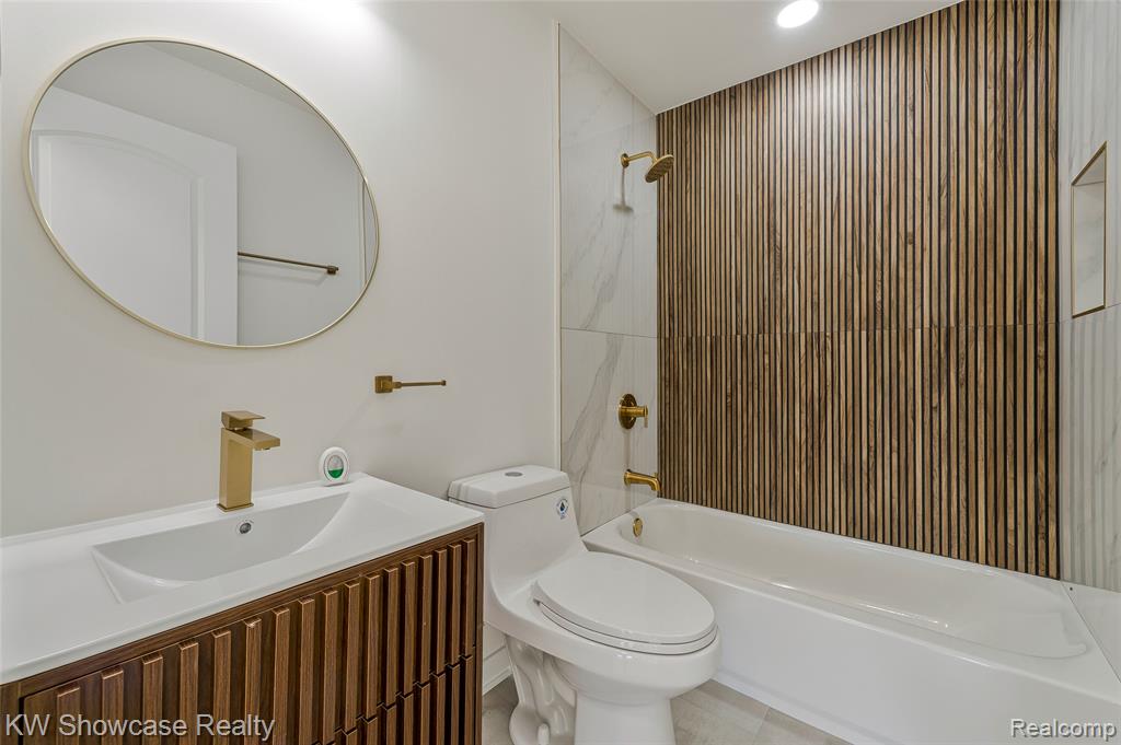 4392 CASS ELIZABETH Road, Waterford, MI 48328 — Photo 42