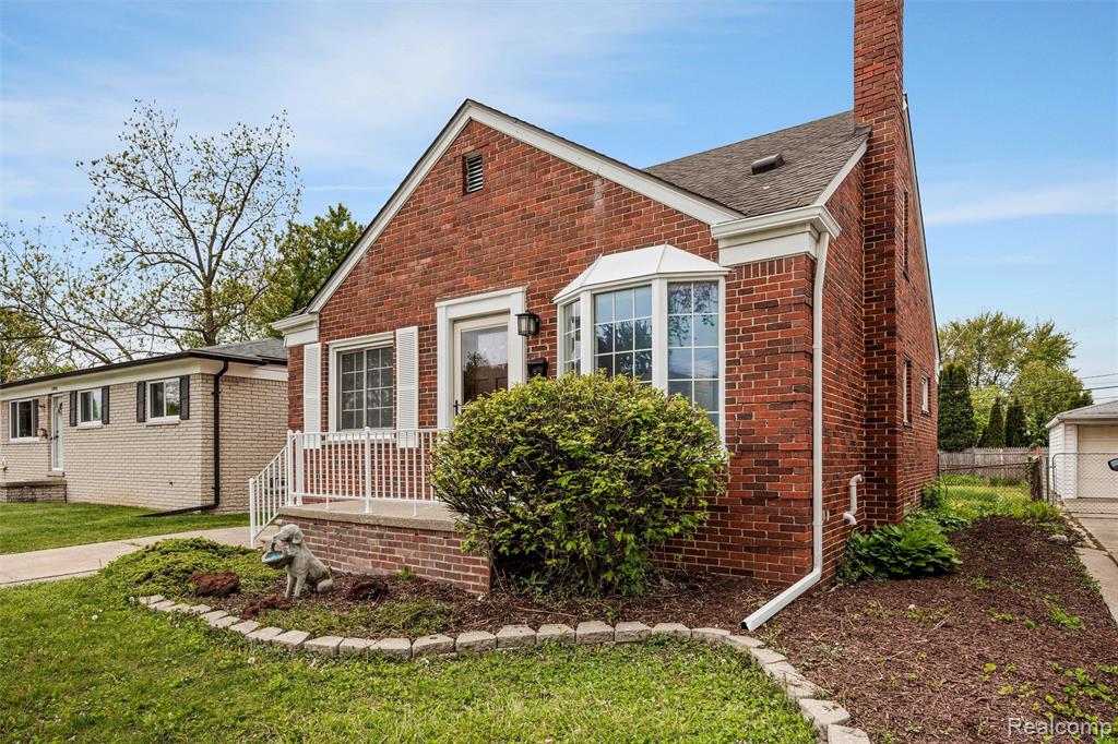 27935 Grant Street, Saint Clair Shores, MI 48081 — Photo 3