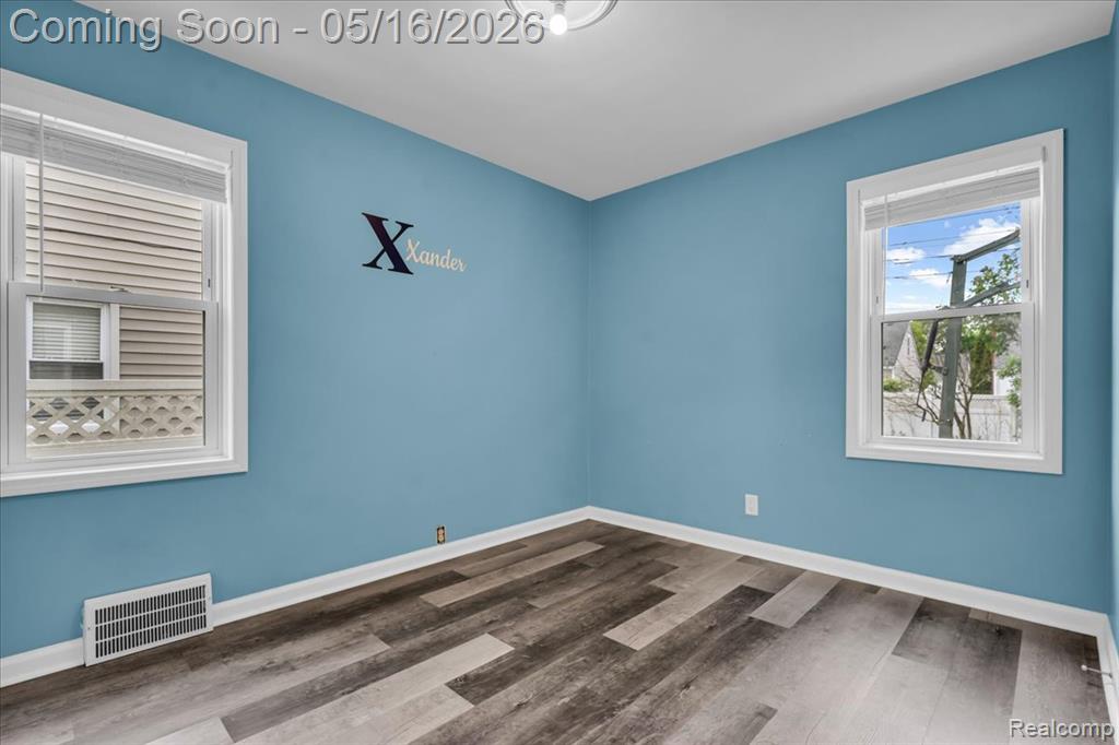 1174 Columbia Road, Berkley, MI 48072 — Photo 16