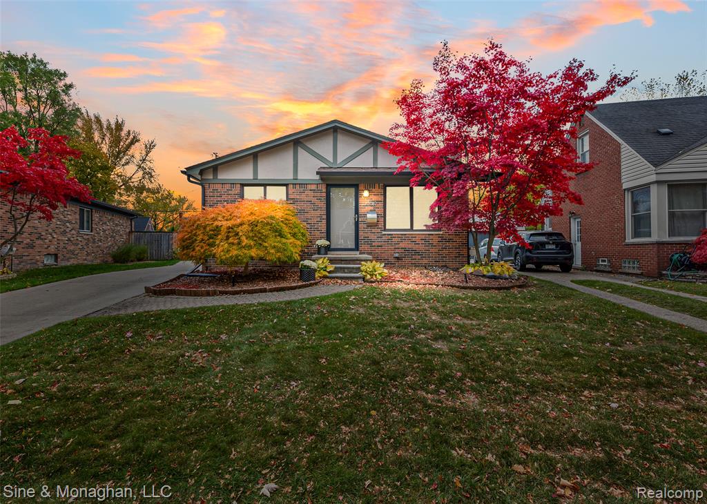 4419 Robinwood Avenue, Royal Oak, MI 48073 — Photo 2