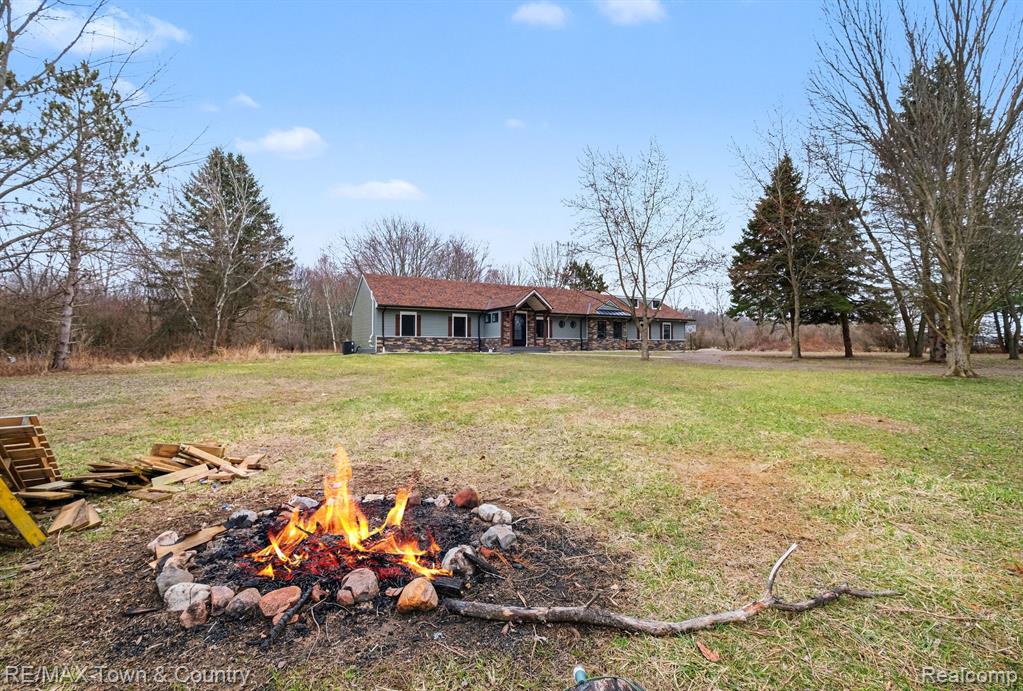 1282 N Van Vleet Road, Flushing, MI 48433 — Photo 32
