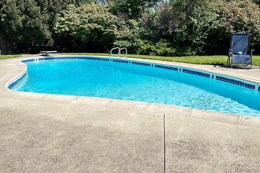 24701 Pamela Street, Flat Rock, MI 48134 — Photo 45
