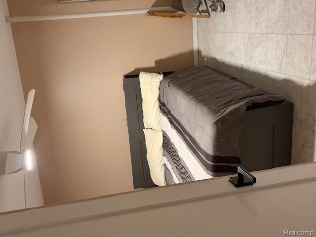 5541 W Walnut Circle W Circle, West Bloomfield, MI, 00000