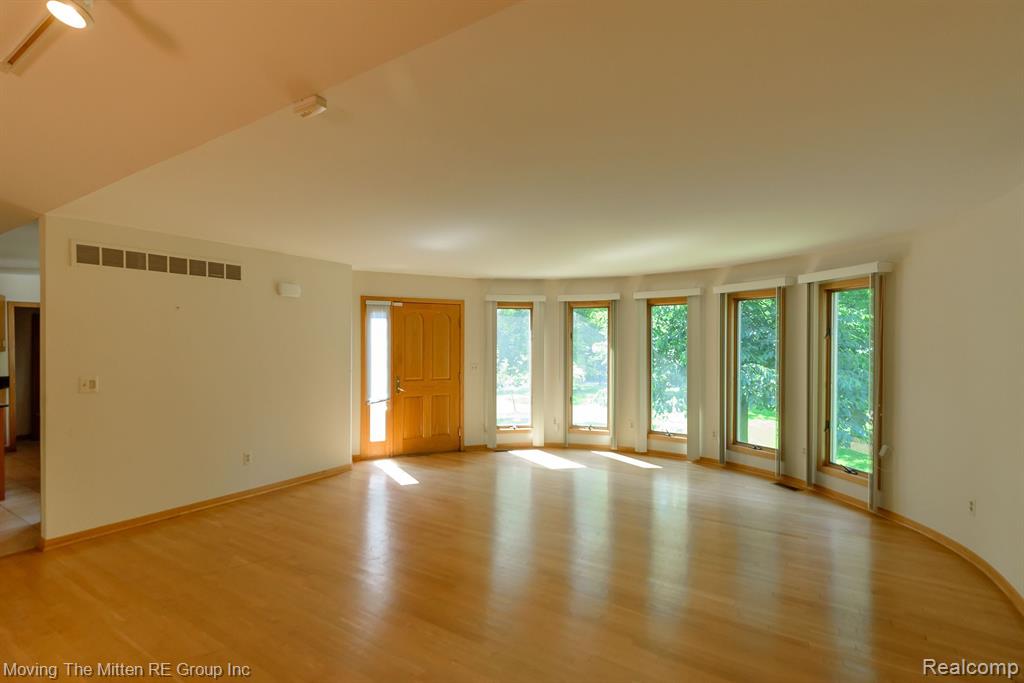 7181 MUERDALE, West Bloomfield, MI — Photo 4