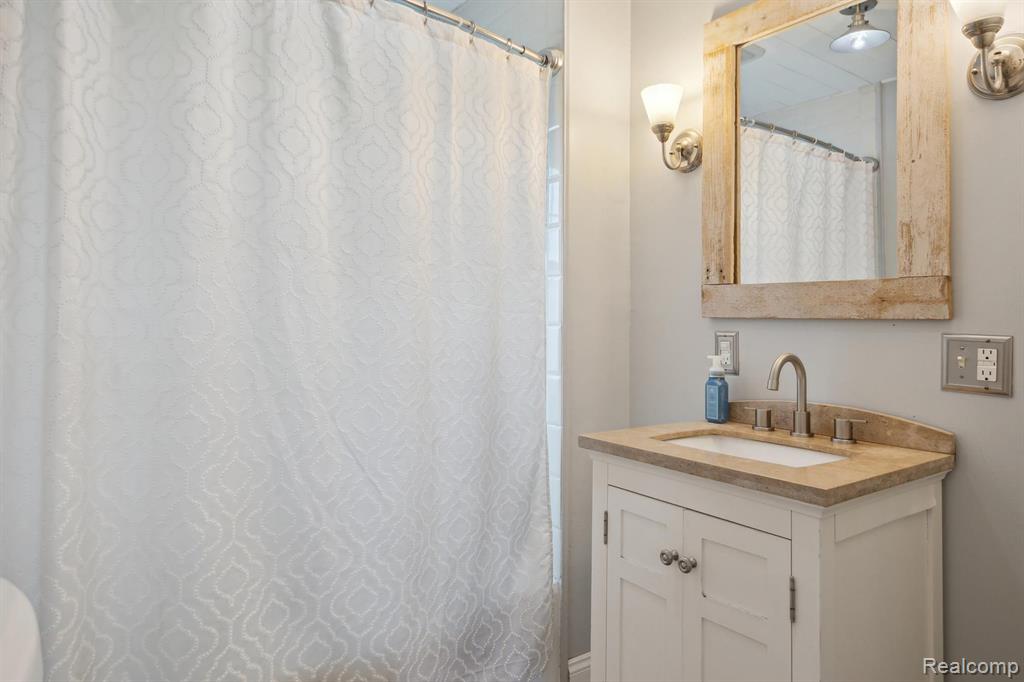 5563 CENTRAL Drive, Monroe, MI 48161 — Photo 20