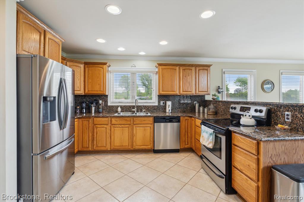 27820 29 Mile Road, Lenox, MI 48048 — Photo 12