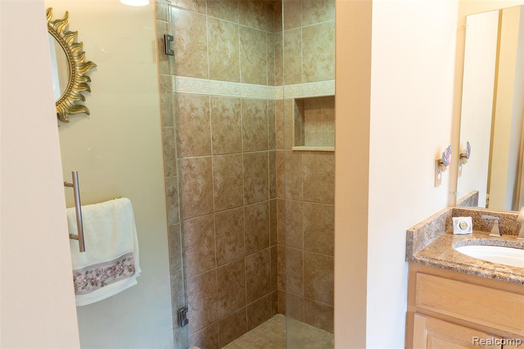 1408 Tulberry Circle, Rochester, MI 48306 — Photo 30