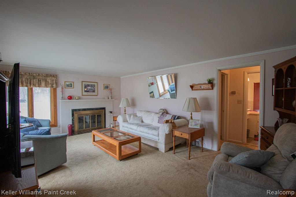 49525 SHELBY Road, Shelby Twp, MI 48317 — Photo 12