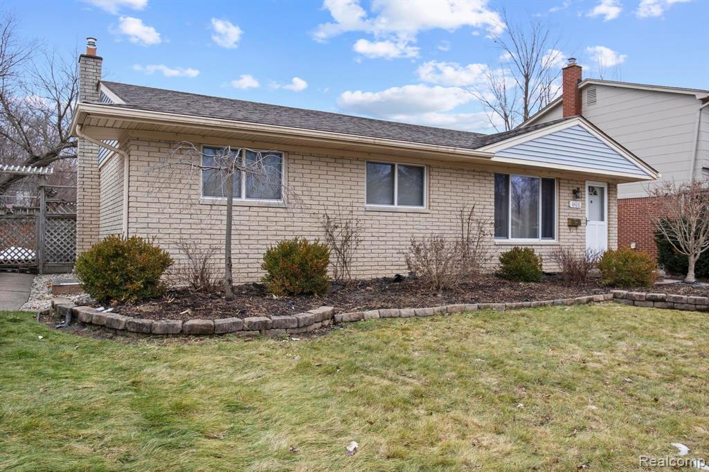 8426 Forrest Drive, Canton, MI 48187 — Photo 4